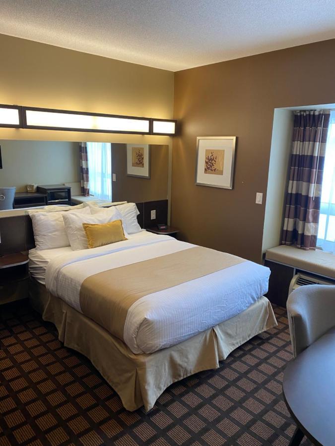 Microtel Inn & Suites By Wyndham - Timmins Luaran gambar