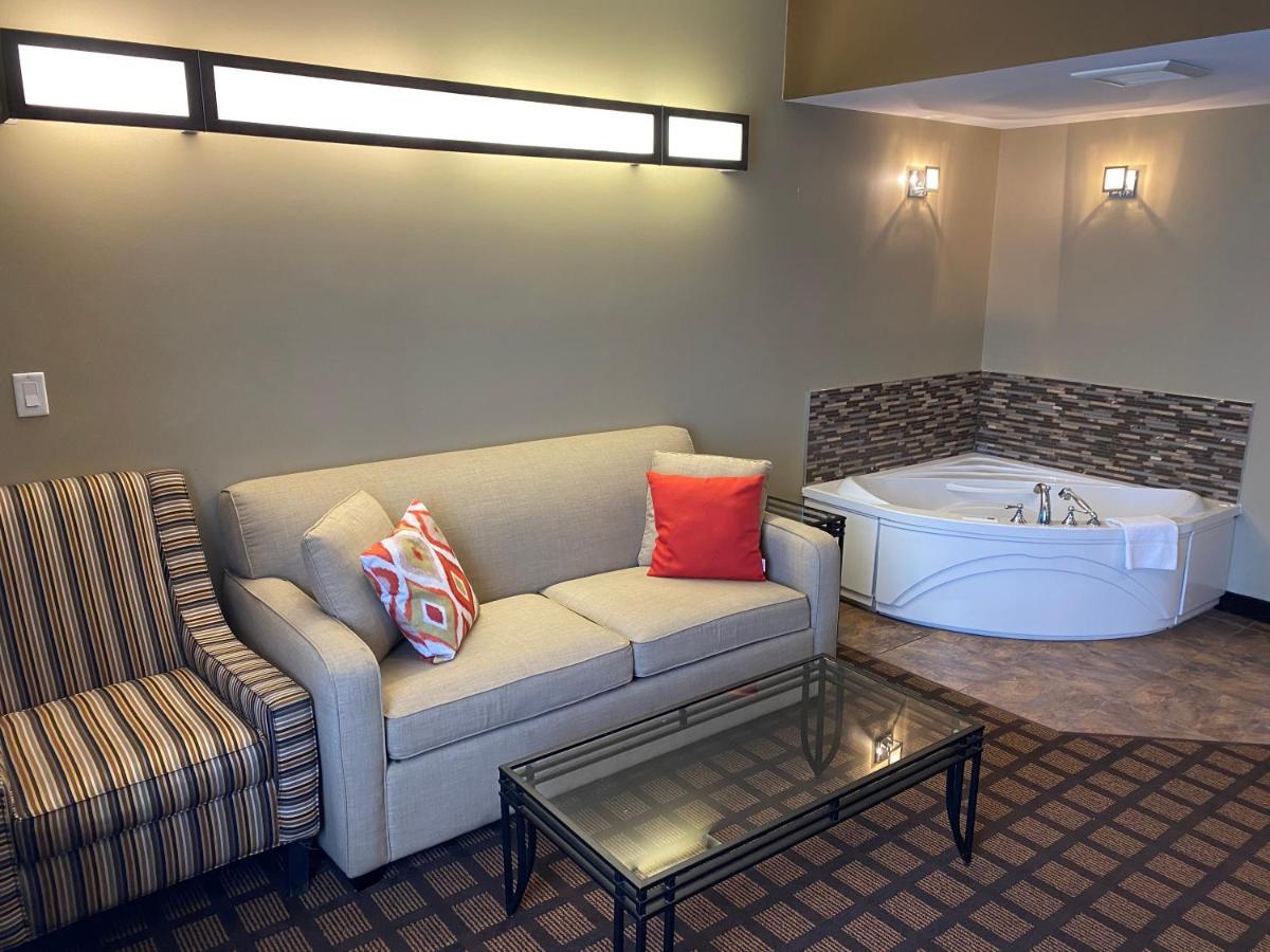 Microtel Inn & Suites By Wyndham - Timmins Luaran gambar