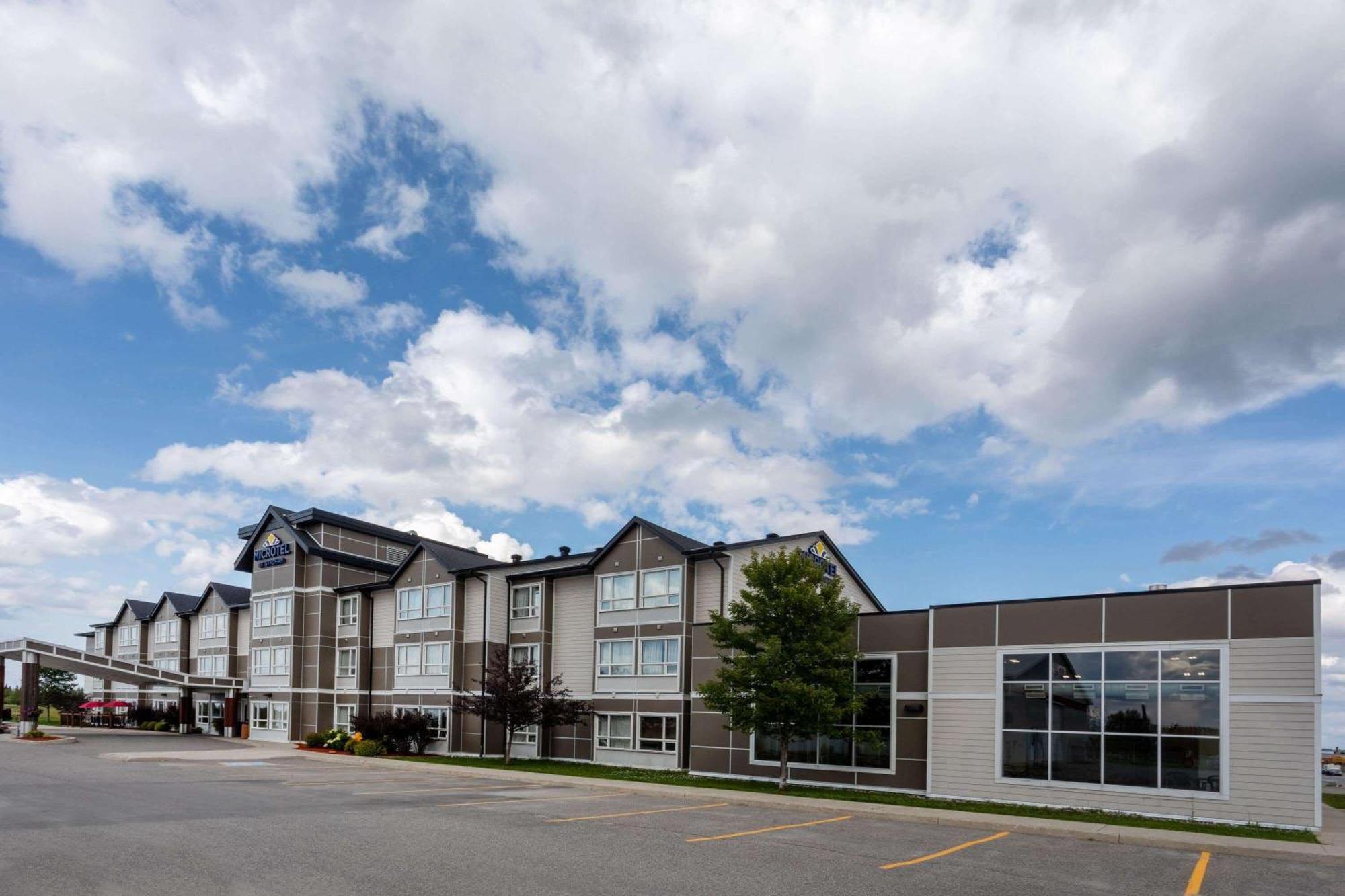 Microtel Inn & Suites By Wyndham - Timmins Luaran gambar